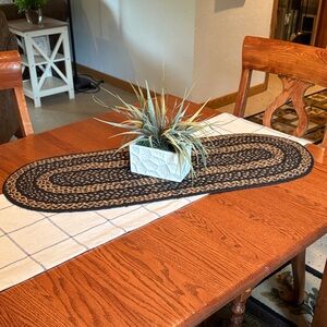 Table Runner